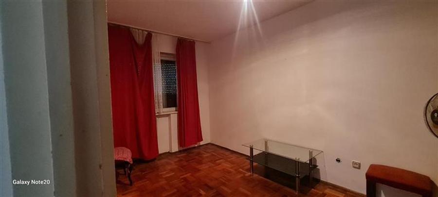 Apartament cu 2 camere semidecomandat în 3 Insule
