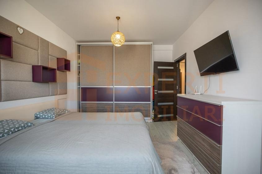 Apartament cu 3 camere decomandat, mobilat în Faleza Nord