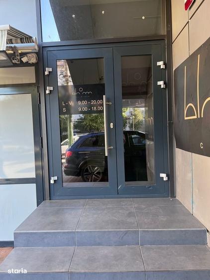 Spațiu comercial, de 1,000 mp, în Delfinariu