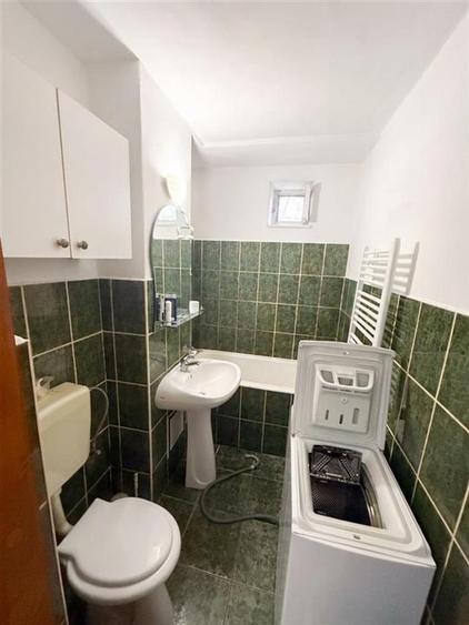 Apartament cu 2 camere semidecomandat în Decebal