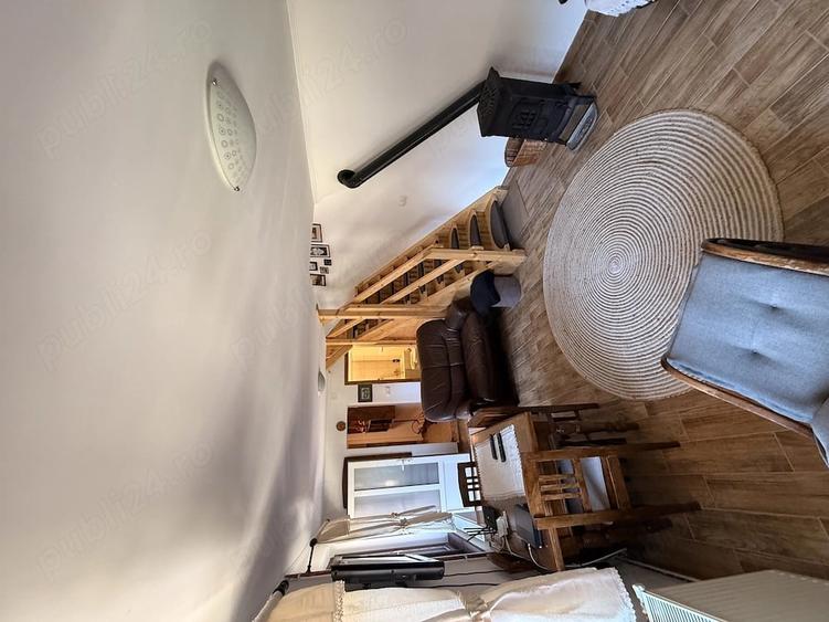 Casă cu 3 camere cu Teren 1500 Mp în Livezeni