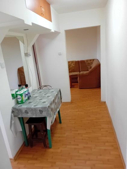 Apartament cu 2 camere semidecomandat în Tineretului