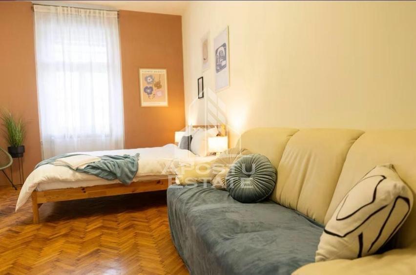 Apartament cu 2 camere decomandat, mobilat în P-ța Victoriei