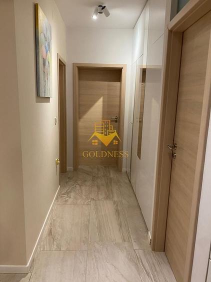 Apartament cu 5 camere decomandat, mobilat în Plopilor