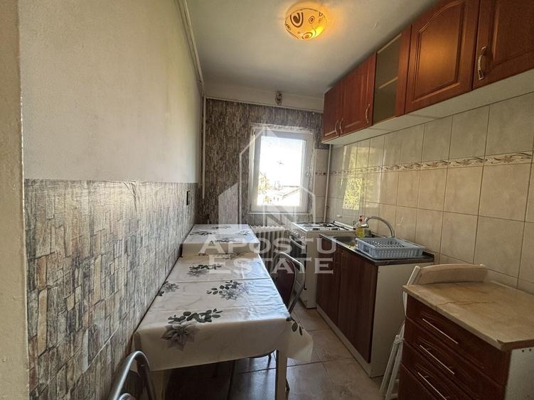 Garsonieră decomandată în Aradului
