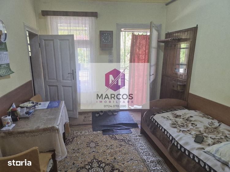 Casă cu 4 camere cu Teren 250 Mp în Muncitoresc