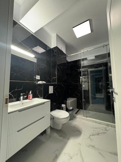 Apartament cu 3 camere în Universitate