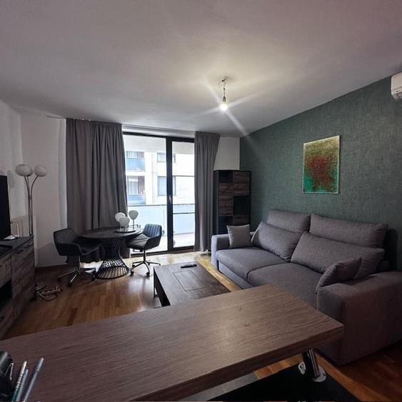 Apartament cu 2 camere semidecomandat în Băneasa