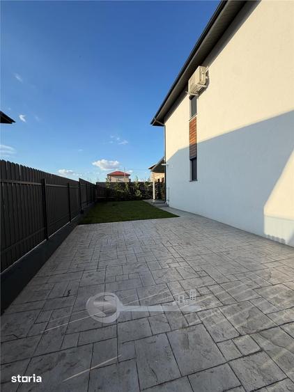 Casă cu 4 camere cu Teren 300 Mp în Rediu