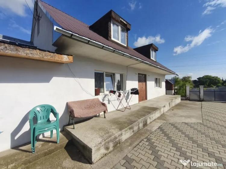 Casă cu 4 camere cu Teren 6000 Mp în Negostina