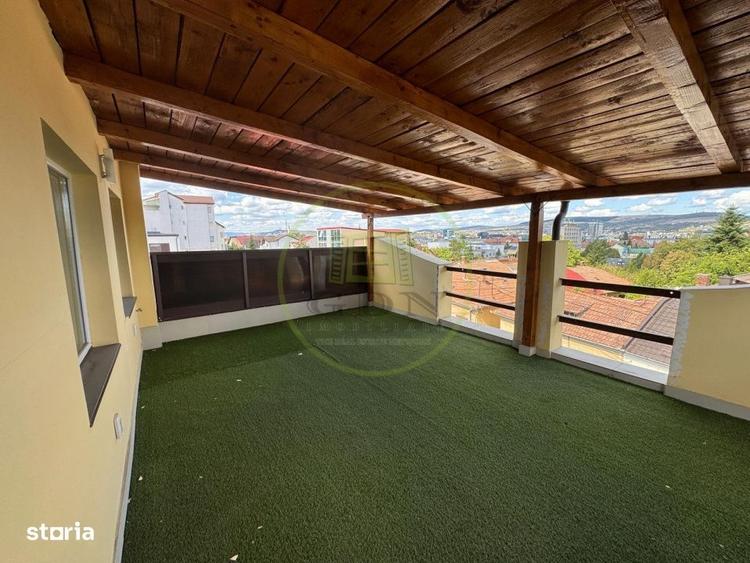 Spațiu comercial, de 200 mp, în Central