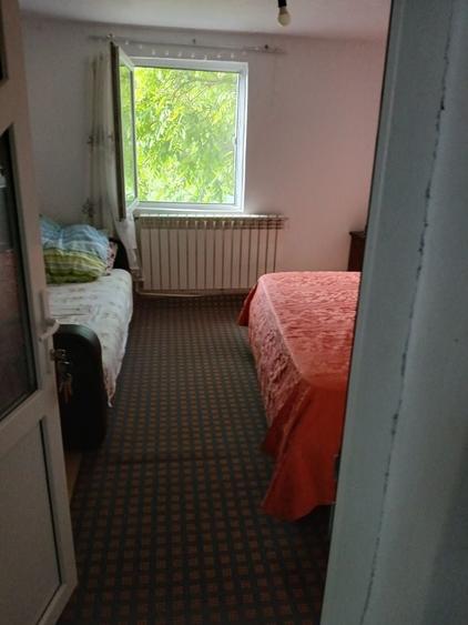 Casă cu 3 camere în Central
