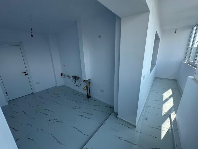 Apartament cu 3 camere decomandat în Banu Manta