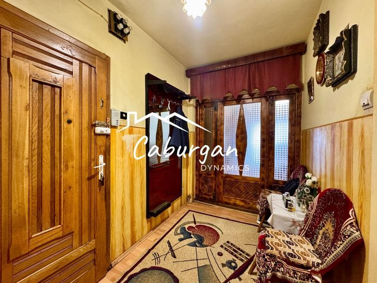 Apartament cu 4 camere decomandat în Turnișor