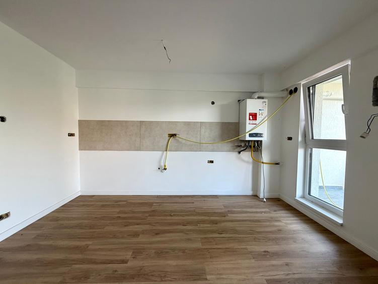 Apartament cu 3 camere decomandat în Păcurari