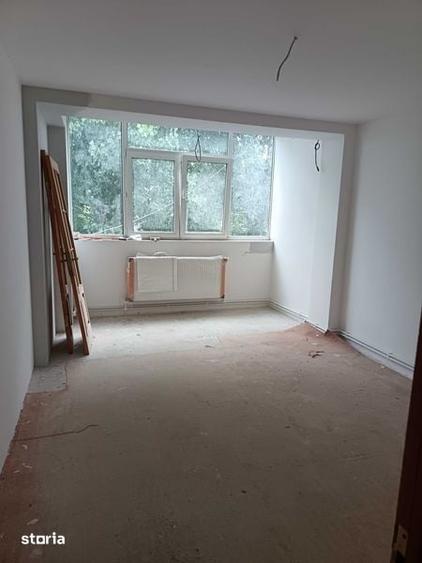 Apartament cu 3 camere în Țiglina 2
