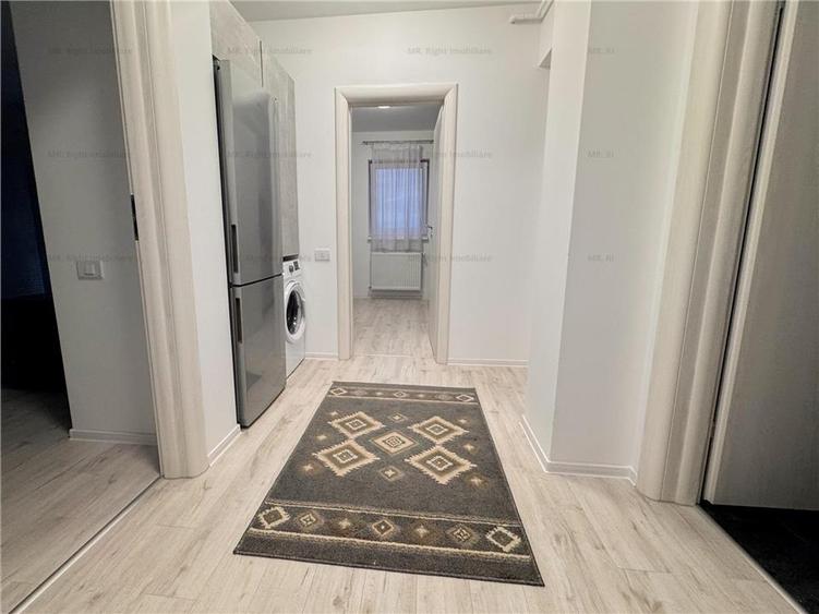Apartament cu 2 camere decomandat, mobilat în Tractorul