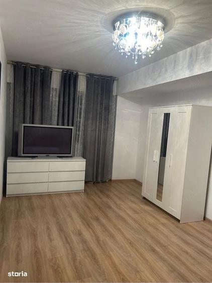 Apartament cu 2 camere decomandat în Păcii