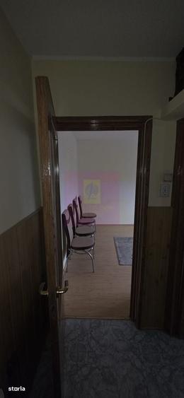 Apartament cu 3 camere semidecomandat în Central