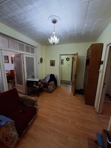 Apartament cu 4 camere în Central