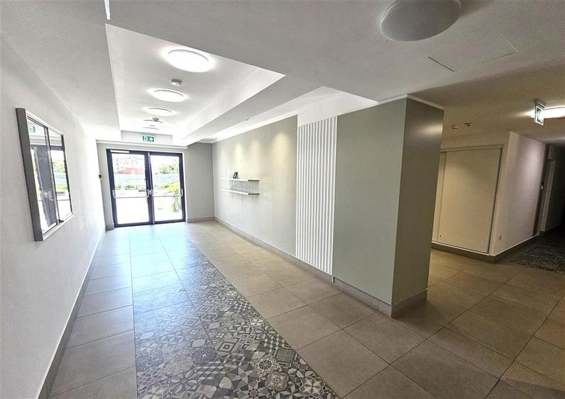 Penthouse cu 3 camere decomandat, mobilat în Semicentral