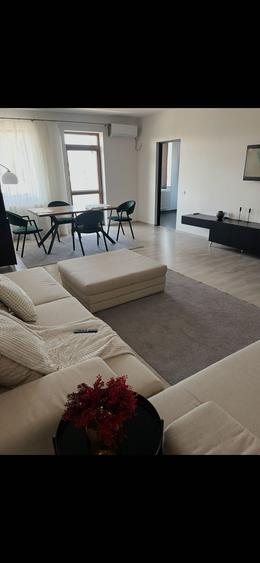 Apartament cu 3 camere în Ultracentral