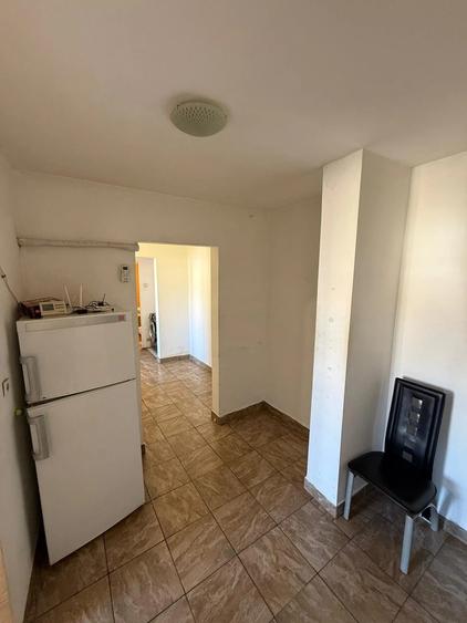 Apartament cu 3 camere decomandat în Alexandru cel Bun