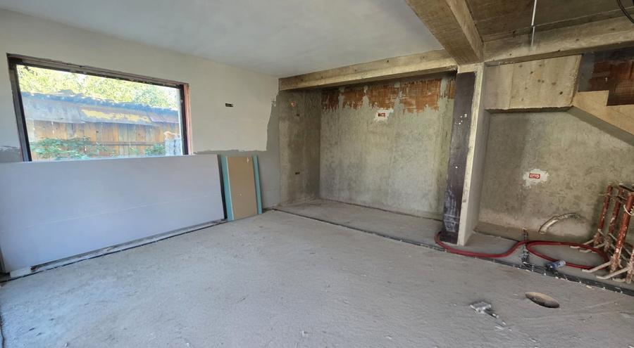 Duplex cu 4 camere cu Canalizare în Sânandrei