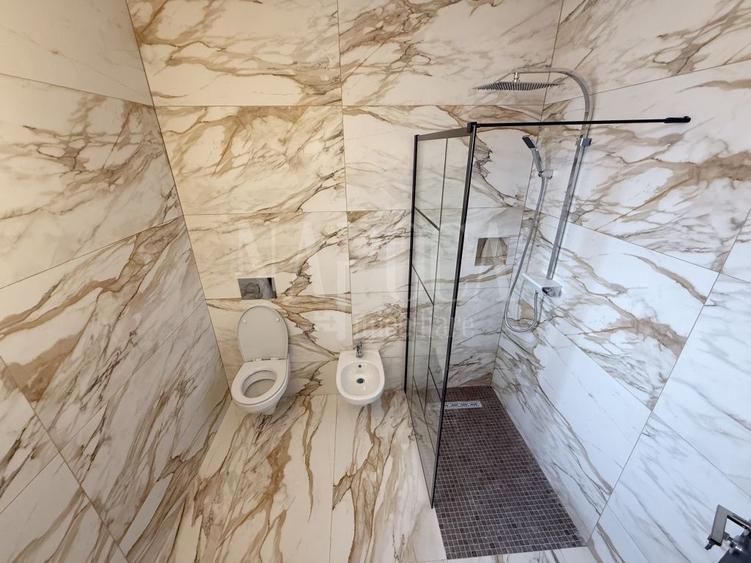 Casă individuală cu 3 camere cu Canalizare în Dezmir