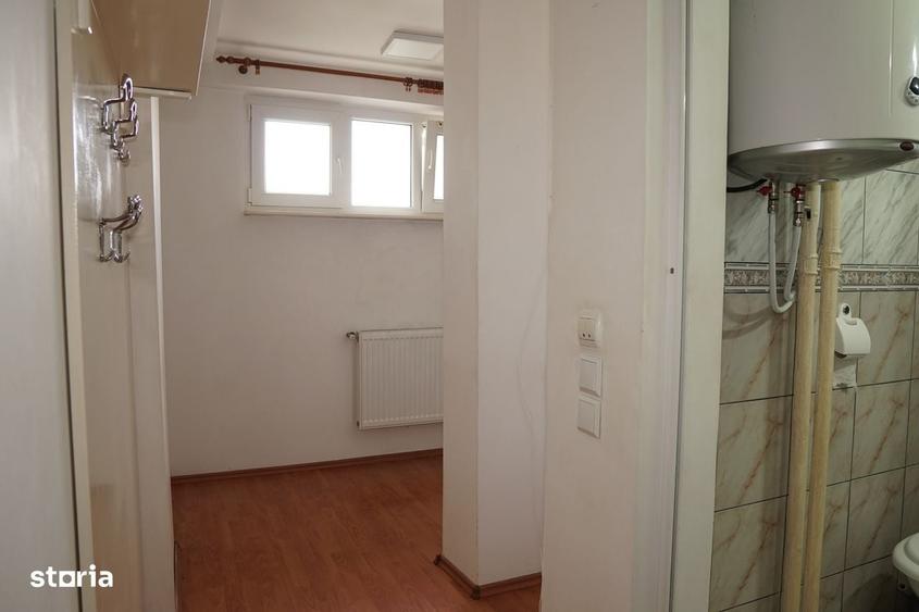 Apartament cu 2 camere decomandat în Titan