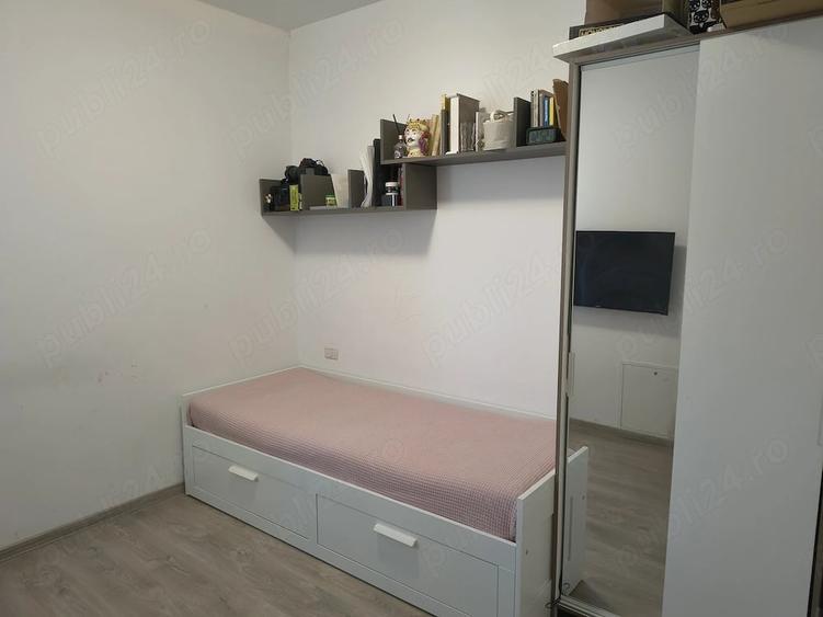 Apartament cu 4 camere decomandat în Giroc