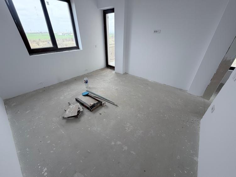 Casă individuală cu 5 camere cu Teren 492 Mp în Exterior Sud