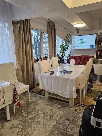 Apartament cu 3 camere decomandat, mobilat în Pantelimon