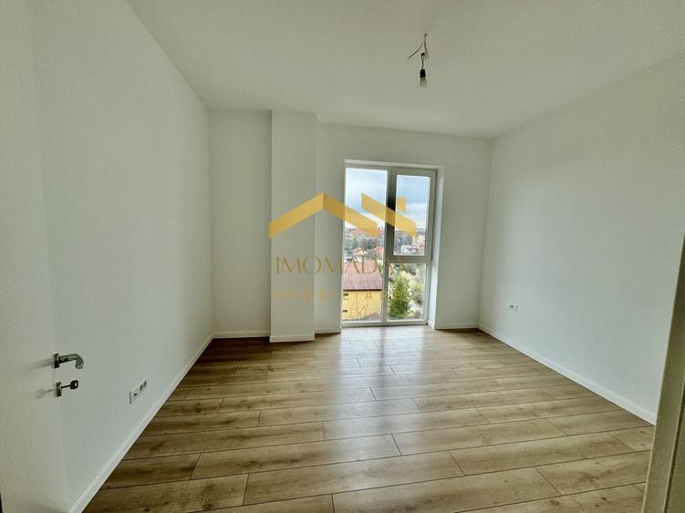 Apartament cu 2 camere decomandat în Aradului