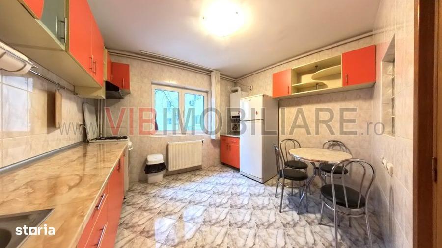 Apartament cu 3 camere decomandat în Vitan