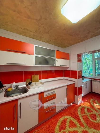 Apartament cu 3 camere decomandat în Cug