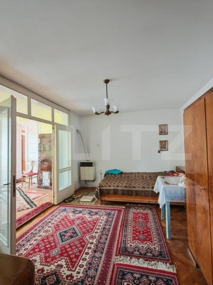 Casă cu 3 camere cu Teren 6218 Mp în Central