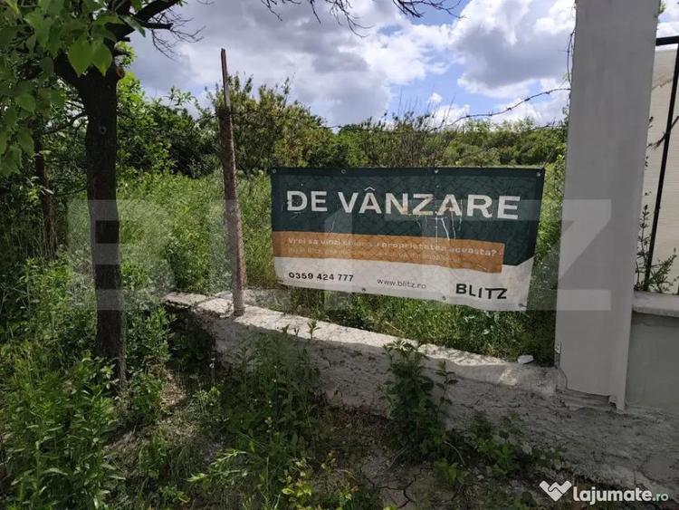 Teren de 860 mp, în Podgoria