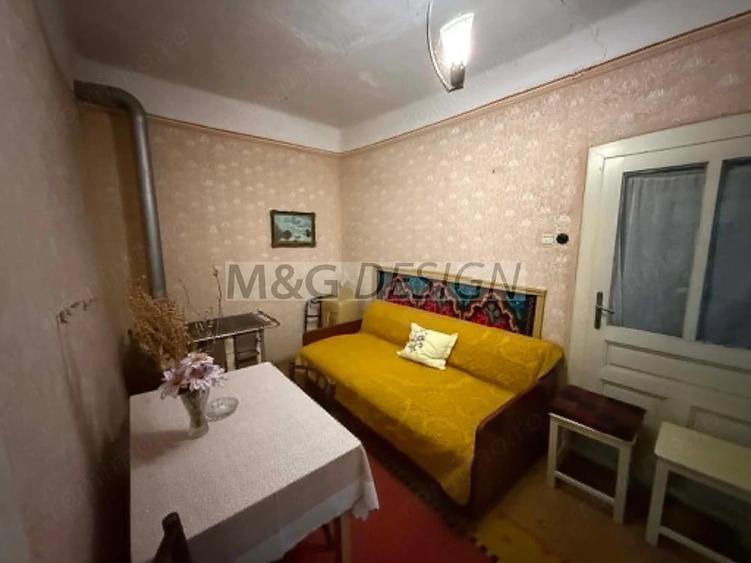 Casă cu 5 camere cu Teren 1560 Mp în Seceani