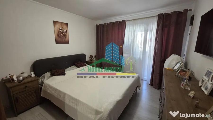 Apartament cu 3 camere decomandat în Brăilei