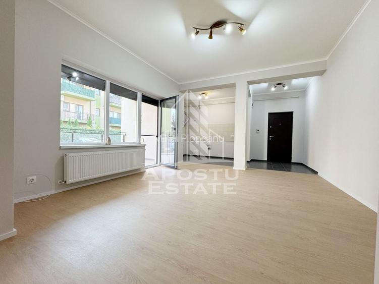 Apartament 3 camere de vanzare, terasa, zona Braytim