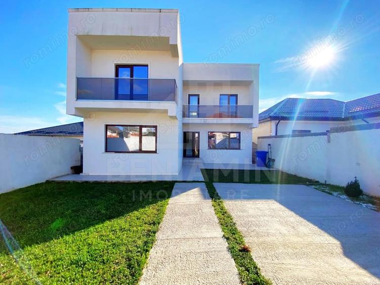 Casă cu Teren 249 Mp în Preajba