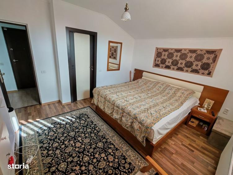 Casă cu 4 camere în Central