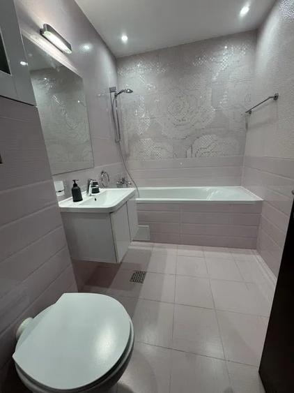 Apartament cu 2 camere decomandat, mobilat în Decebal