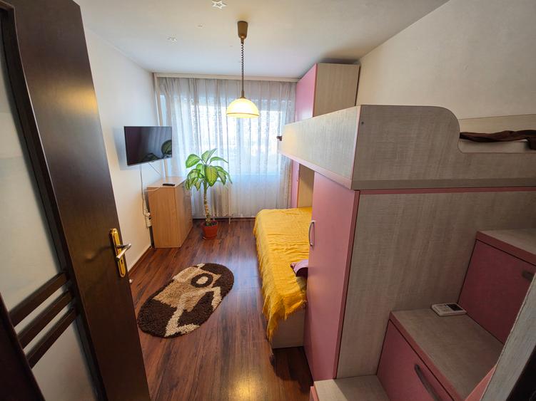 Apartament cu 3 camere decomandat în Tomis Nord