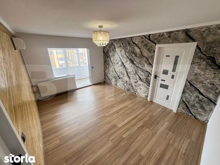 Apartament cu 3 camere semidecomandat în Central