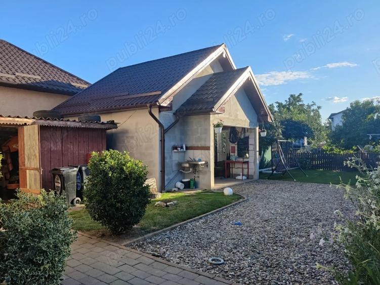 Casă cu 5 camere în Central