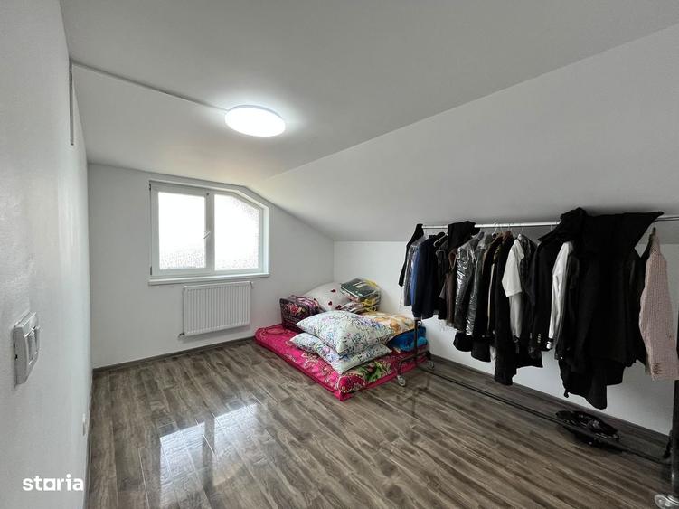 Casă cu 4 camere în Central