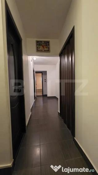 Apartament cu 3 camere decomandat în Soarelui