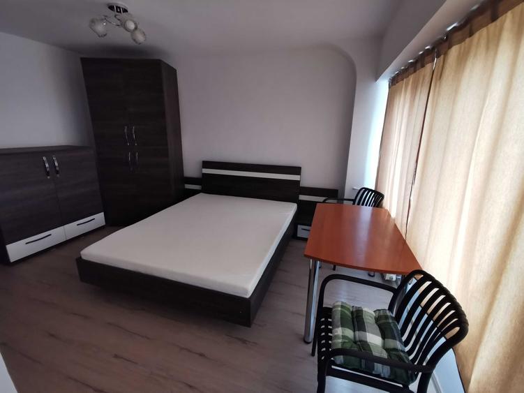Garsonieră decomandată în Anda